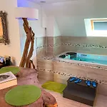 Domaine De La Besnerie Avec Privatif A 10 Min Du Mont St Michel Ferienhaus