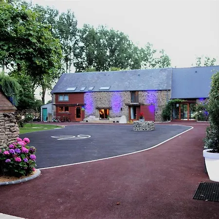 Prázdninový dům Domaine De La Besnerie Avec Privatif A 10 Min Du Mont St Michel *