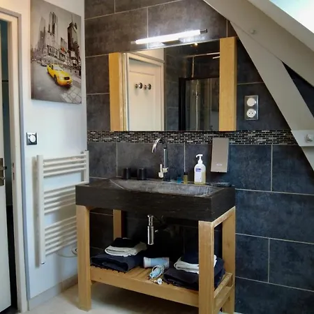 Domaine De La Besnerie Avec Privatif A 10 Min Du Mont St Michel Holiday home *