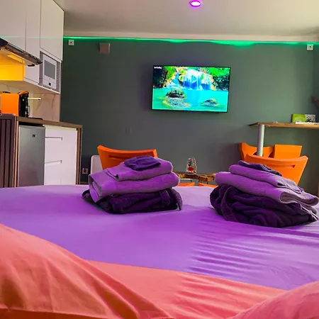 Domaine De La Besnerie Avec Privatif A 10 Min Du Mont St Michel Feriehus *