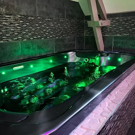 Domaine De La Besnerie Avec Privatif A 10 Min Du Mont St Michel * Tanis