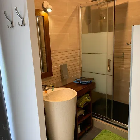 Domaine De La Besnerie Avec Privatif A 10 Min Du Mont St Michel Holiday home Tanis