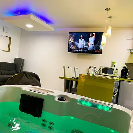 Domaine De La Besnerie Avec Privatif A 10 Min Du Mont St Michel *