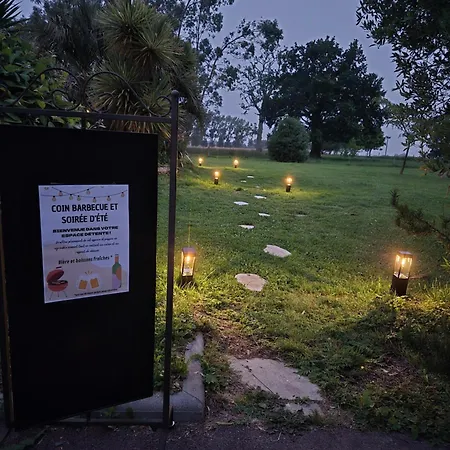 Domaine De La Besnerie Avec Privatif A 10 Min Du Mont St Michel Prázdninový dům