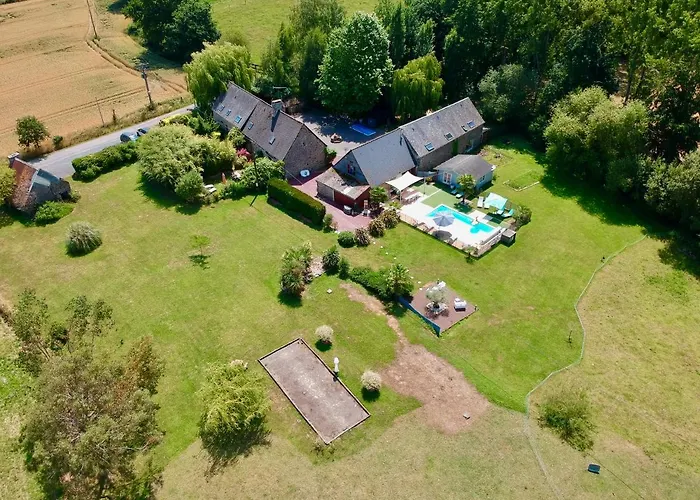 Domaine De La Besnerie Avec Privatif A 10 Min Du Mont St Michel 度假居 Tanis