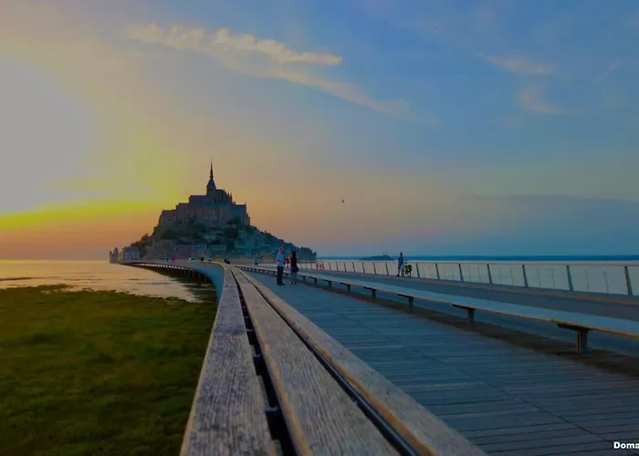 Domaine De La Besnerie Avec Privatif A 10 Min Du Mont St Michel 度假居 *