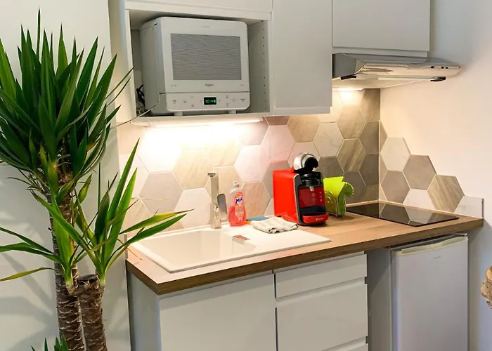 Domaine De La Besnerie Avec Privatif A 10 Min Du Mont St Michel Tanis