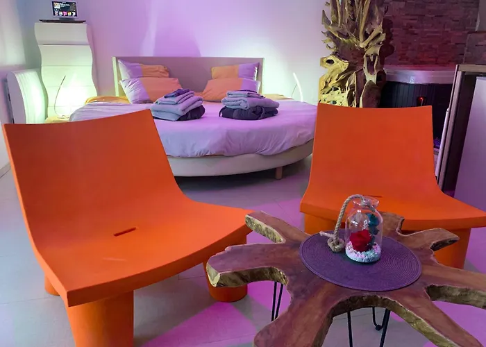 Domaine De La Besnerie Avec Privatif A 10 Min Du Mont St Michel 度假居